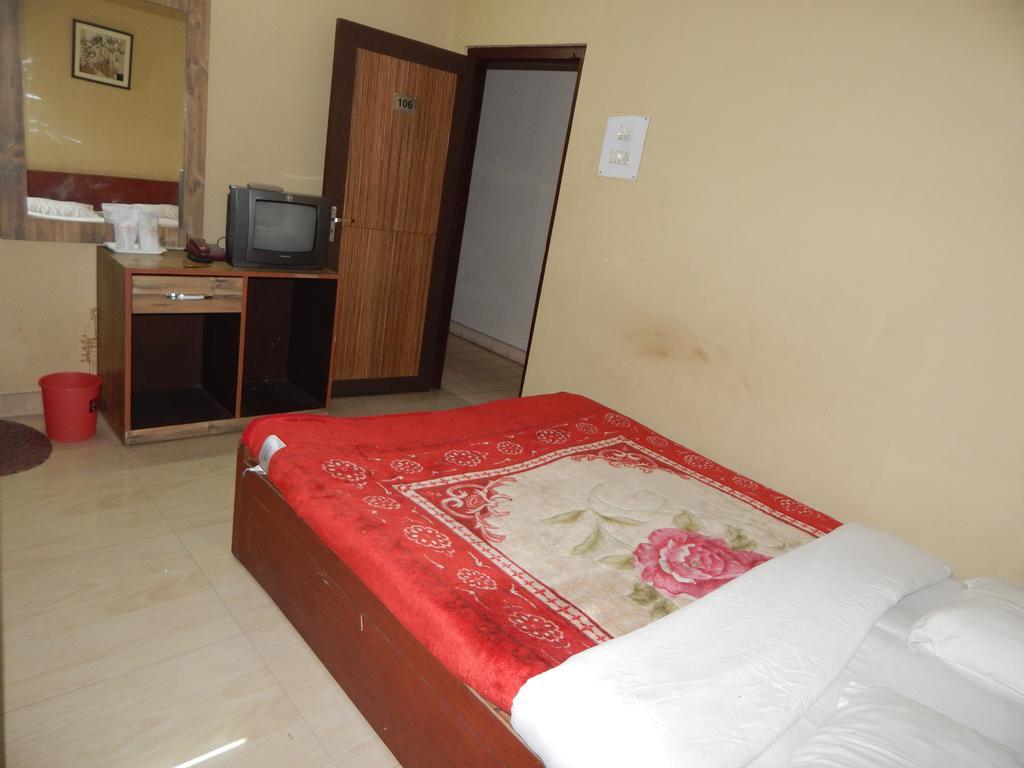سيليجوري Breeze Hotel المظهر الخارجي الصورة