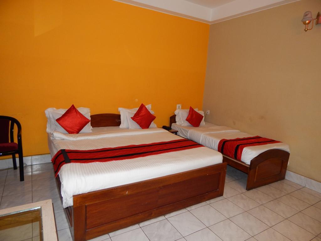 سيليجوري Breeze Hotel الغرفة الصورة