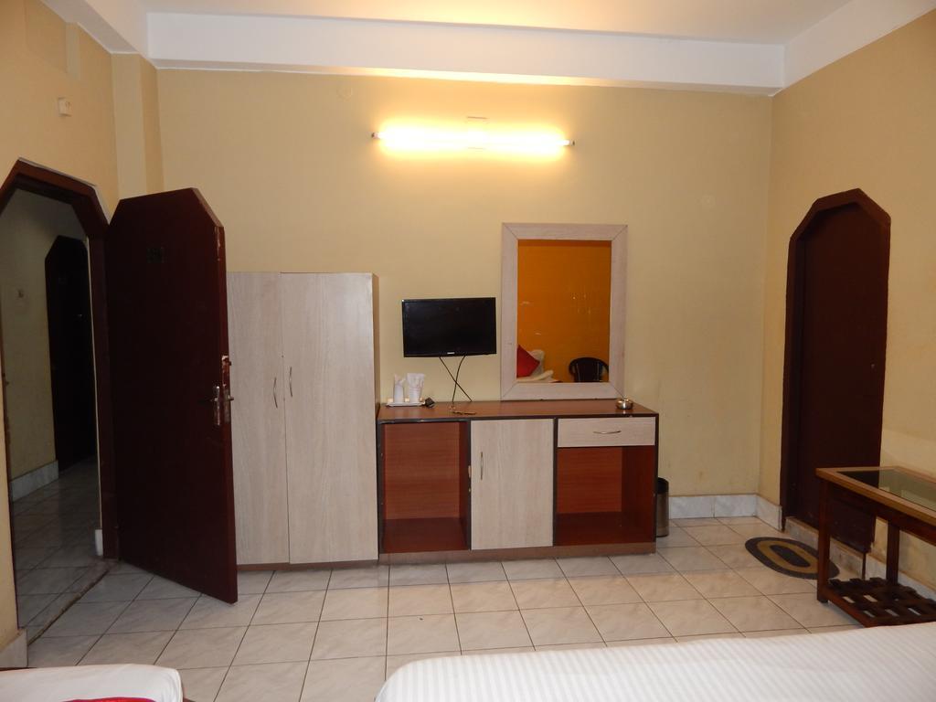 سيليجوري Breeze Hotel المظهر الخارجي الصورة