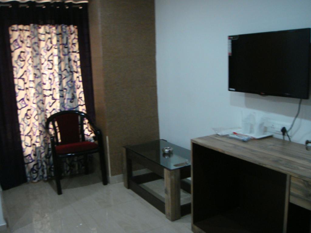 سيليجوري Breeze Hotel الغرفة الصورة