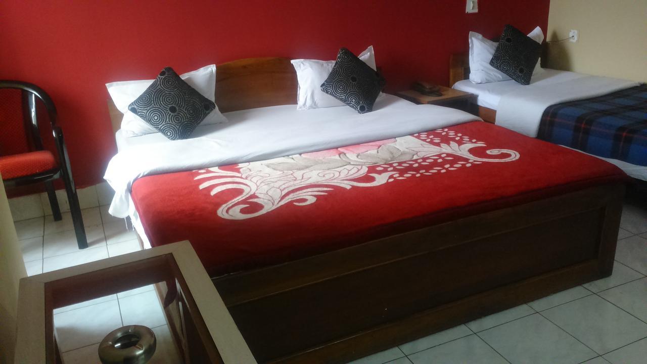 سيليجوري Breeze Hotel المظهر الخارجي الصورة